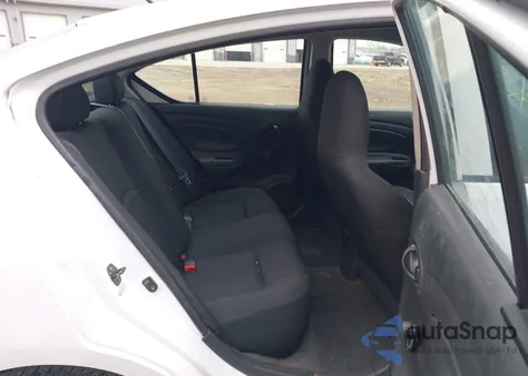 2015 Nissan Versa 1.6 S из США, поврежденный, VIN 3N1CN7AP4FL865233